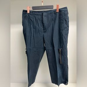 Women’s Chaps capri black cargo pants, size 12